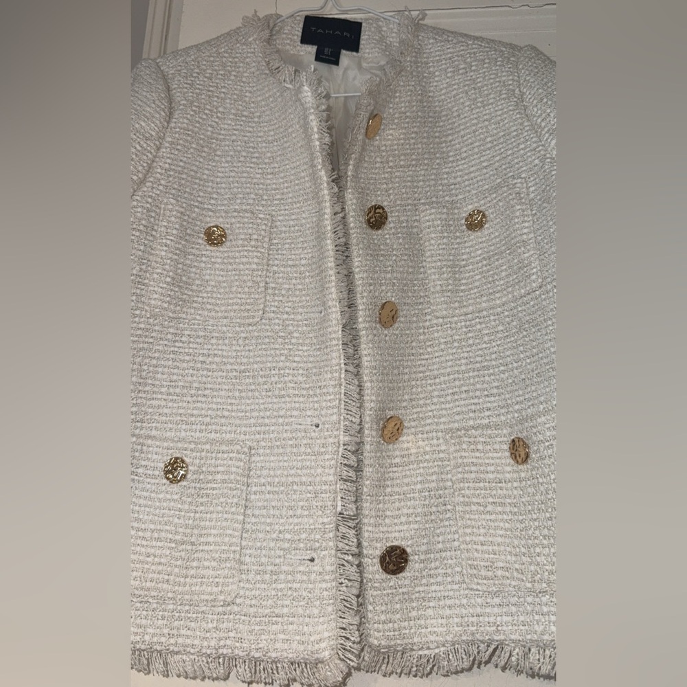 NWT Tahari White Tweed Blazer with Fringe Trim - Picture 2 of 3